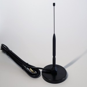 HB Radiofrequency magnetic antenna, 3G and 4G wideband whip